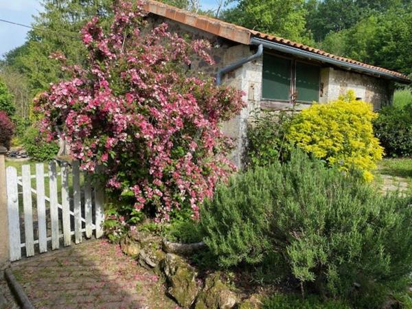 Belle maison de caractère sur 3 hect avec étangs