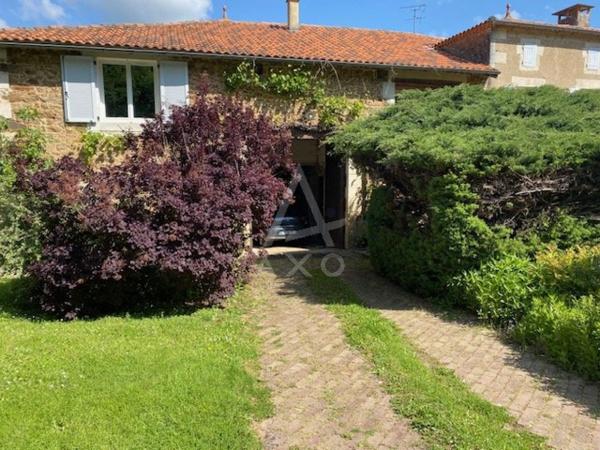 Belle maison de caractère sur 3 hect avec étangs