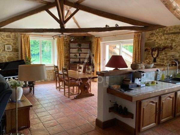 Belle maison de caractère sur 3 hect avec étangs