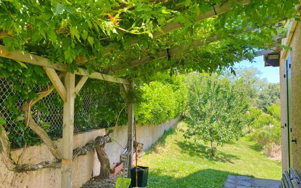 Maison à vendre    5 pièces • 121,46 m2 Sainte-Foy-lès-Lyon