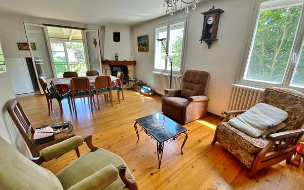 Maison à vendre    5 pièces • 121,46 m2 Sainte-Foy-lès-Lyon