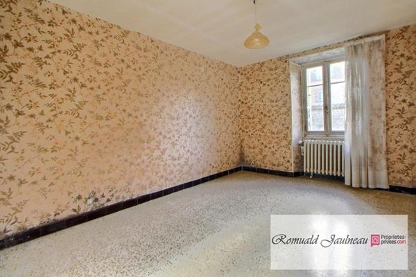 CORPS DE FERME AVEC NOMBREUSES DEPENDANCES