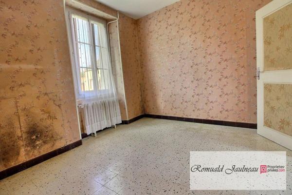 CORPS DE FERME AVEC NOMBREUSES DEPENDANCES