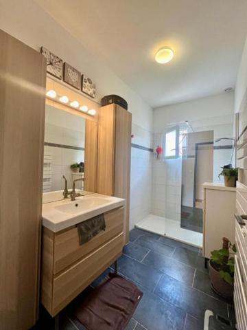 Maison 4 pièces de plain-pied 103 m2