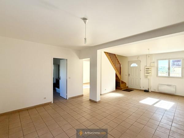 Coulommiers (77120) Maison T5 101 m² – Jardin – 2 places de parking – DPE : C