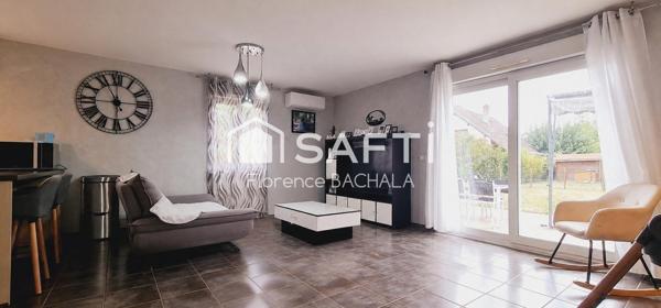 Charmante maison familiale de plain-pied de 85 m² avec garage attenant