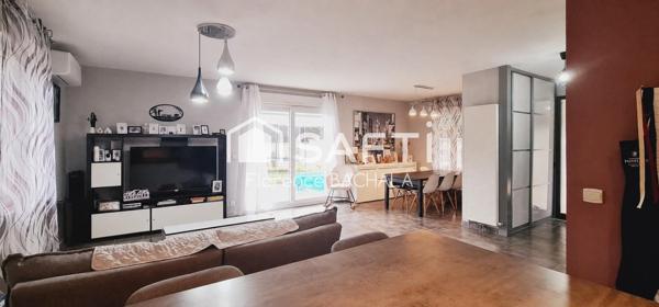 Charmante maison familiale de plain-pied de 85 m² avec garage attenant