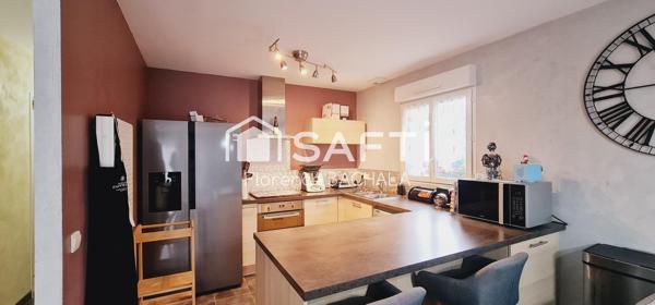 Charmante maison familiale de plain-pied de 85 m² avec garage attenant