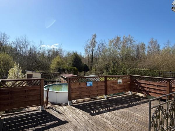 PAVILLON SUR SOUS-SOL, 3 CHAMBRES, BUREAU ET JARDIN CLOS