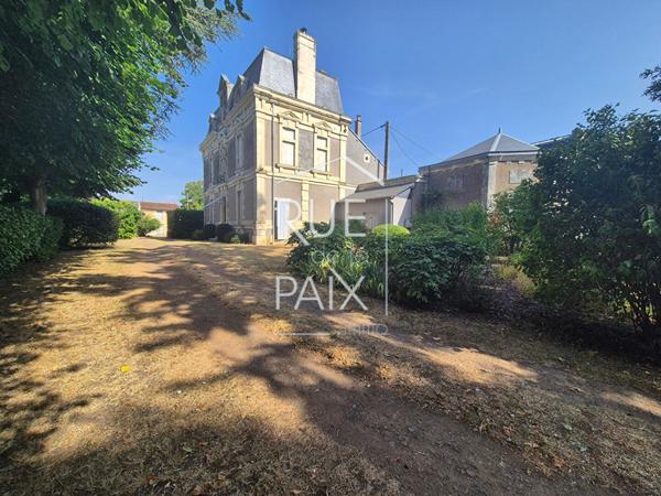 86200 BASSES Maison Bourgeoise Basses 9 pièce(s) 6 Chambres et Multiples Dépendances