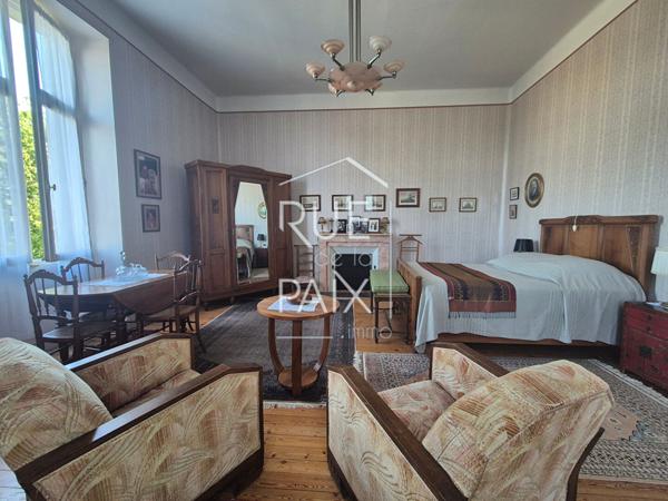 86200 BASSES Maison Bourgeoise Basses 9 pièce(s) 6 Chambres et Multiples Dépendances