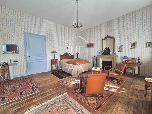 86200 BASSES Maison Bourgeoise Basses 9 pièce(s) 6 Chambres et Multiples Dépendances