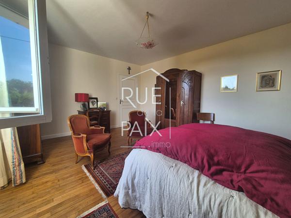 86200 BASSES Maison Bourgeoise Basses 9 pièce(s) 6 Chambres et Multiples Dépendances
