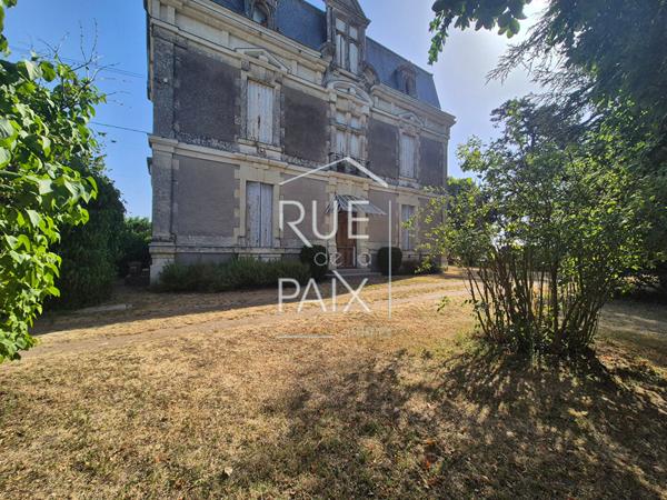 86200 BASSES Maison Bourgeoise Basses 9 pièce(s) 6 Chambres et Multiples Dépendances