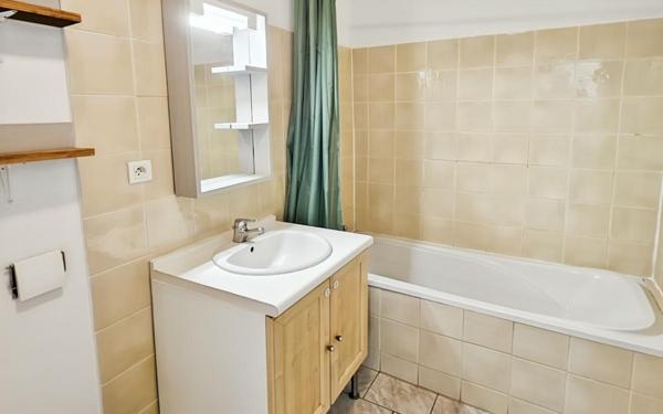 Appartement à vendre    3 pièces •  Pertuis