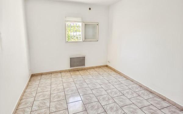 Appartement à vendre    3 pièces •  Pertuis