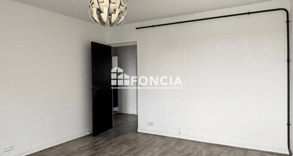 Location Appartement 2 pièces 46.29 m² - Bois-d'arcy 78390
