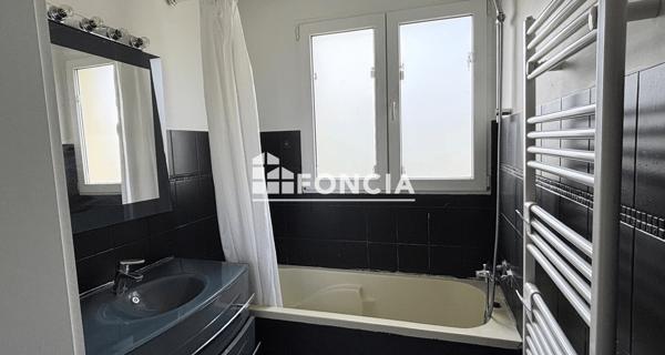 Location Appartement 2 pièces 46.29 m² - Bois-d'arcy 78390