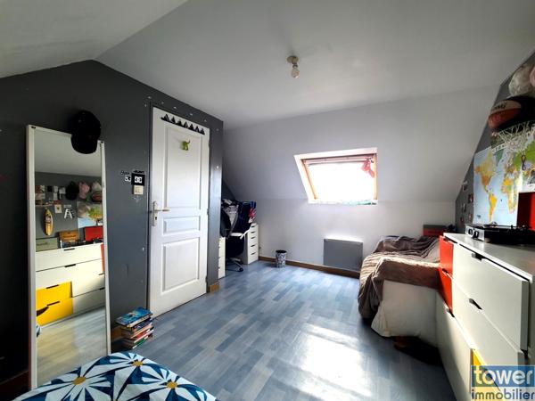 GUIPAVAS CENTRE VILLE .BELLE MAISON T6