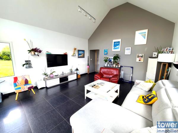 GUIPAVAS CENTRE VILLE .BELLE MAISON T6