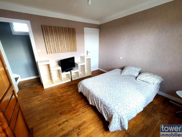 GUIPAVAS CENTRE VILLE .BELLE MAISON T6