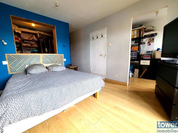 GUIPAVAS CENTRE VILLE .BELLE MAISON T6