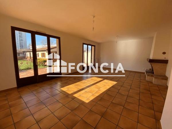 Location Maison 6 pièces 132.87 m² - 30 AVENUE MARLY Talence 33400