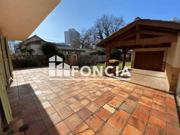 Location Maison 6 pièces 132.87 m² - 30 AVENUE MARLY Talence 33400