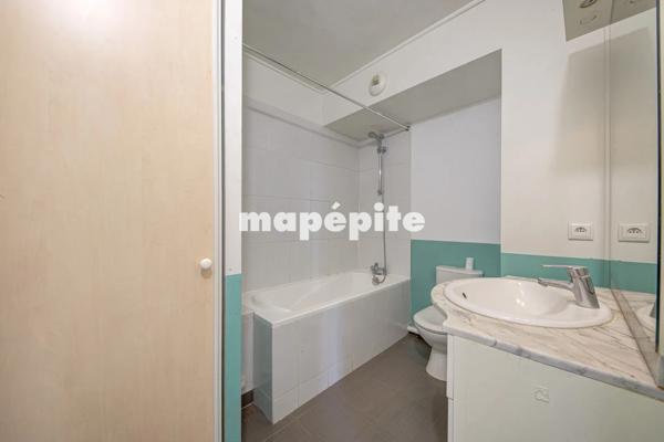 Appartement
         4 pièces
        - 80 m² Exclusivité 478 000 € *