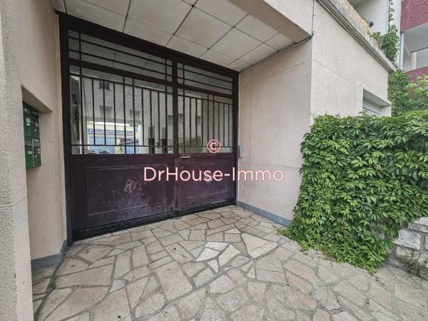 Immeuble à vendre 5 pièces de 570 m²