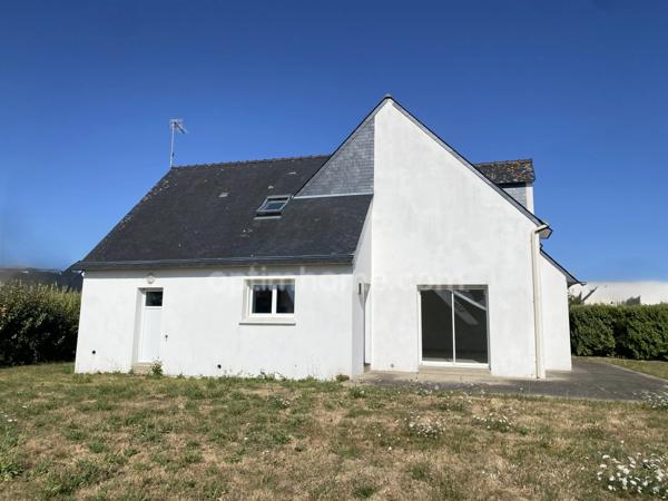 Maison contemporaine, plage à pied.