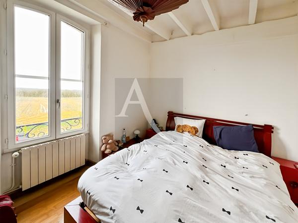 Ancienne école restaurée avec piscine