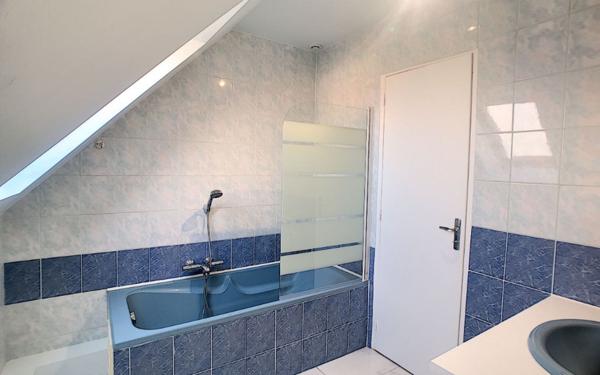 Maison à louer    6 pièces •  Thoiry