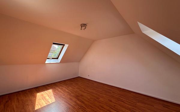 Maison à louer    6 pièces •  Thoiry