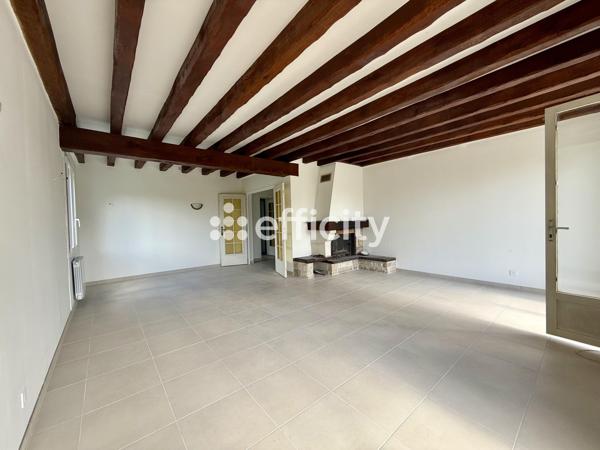Maison
         7 pièces
        - 228 m² 318 000 € *