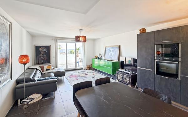 Appartement à vendre    3 pièces • 75 m2 Villeneuve-Loubet