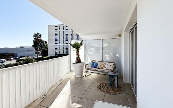 Appartement à vendre    3 pièces • 75 m2 Villeneuve-Loubet