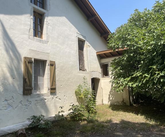 Maison de caractère avec dépendance sur 5100 m² de terrain