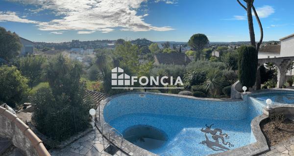 À vendre Maison 9 pièces 360 m² - Alès 30100