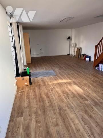 ANZIN APPARTEMENT EN TRIPLEX AVEC TERRASSE PRIVATIVE 