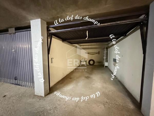 Parking / box Gif Sur Yvette