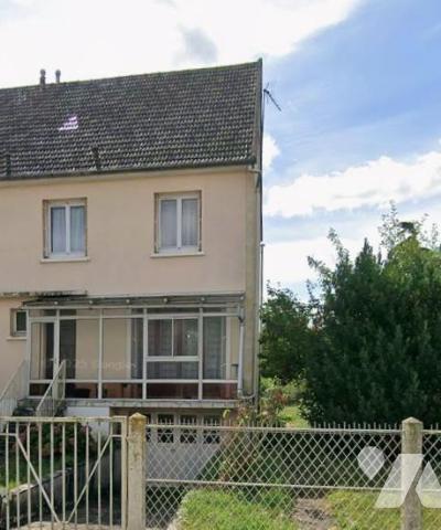 maison jumelée à SAINT LEU D'ESSERENT