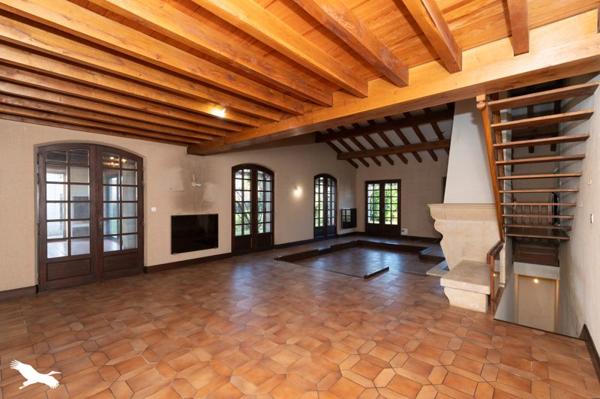 Maison à vendre |  Lesparre-Médoc |  7 pièces | 215 m²