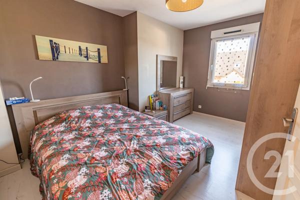Maison à vendre  7 pièces - 185 m 2   LAVAL  - 53