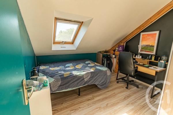 Maison à vendre  7 pièces - 185 m 2   LAVAL  - 53