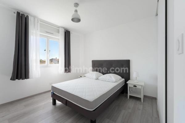 LUNEL (34400) – MAISON INDIVIDUELLE – 4 CHAMBRES – PISCINE CHAUFFÉE – TERRASSE – 2 LOGEMENTS – GARAGE