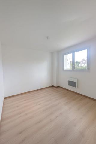 Maison 4 pièce(s) 76 m2 à Varenne Jarcy