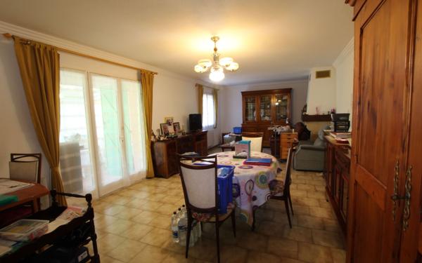 Maison à vendre    5 pièces •  Marsillargues