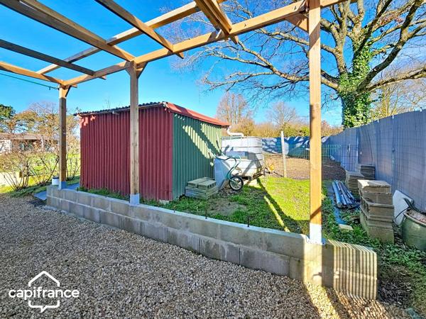 Maison de plain-pied 121 m² – 3 chambres – 3 garages (87m²) – terrain clos 1 454 m² – Boussais (79) proche Airvault