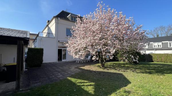 // GRANDE MAISON FAMILIALE DE 410 M² // 5 CHAMBRES AVEC FORT POTENTIEL /TERRAIN CLOS ARBORE // CAVES // GARAGE //